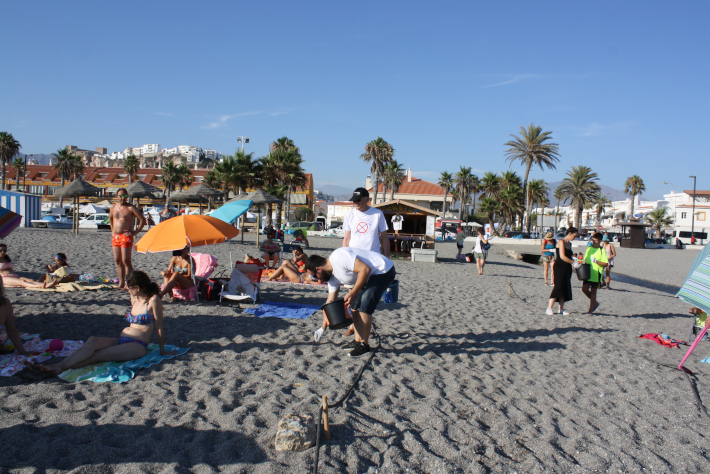 Simulacro hoy en Salobrea de la gran limpieza de playas de Playa Patrol del prximo 22 de septiembre